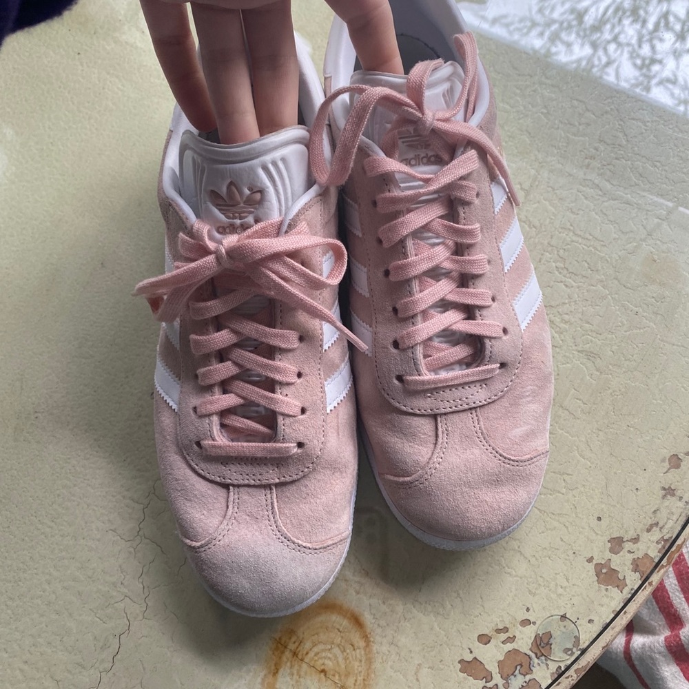 Light Pink Gazelles